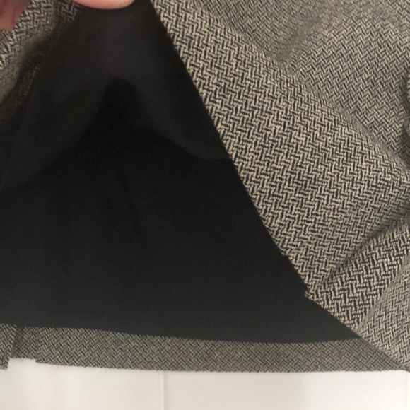 Banana Republic Pencil skirt - Picture 4 of 4